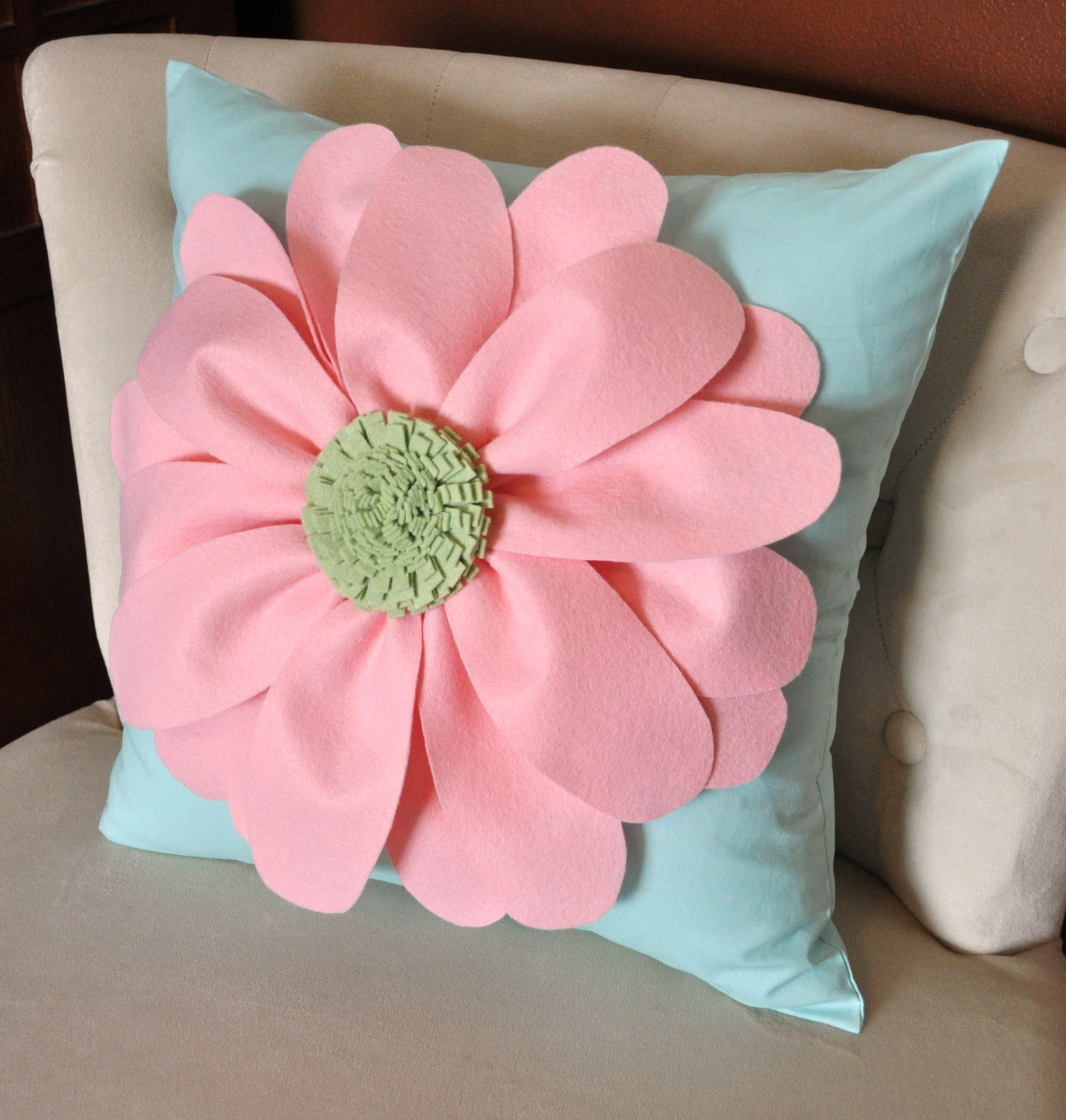 Light Pink Daisy Flower Pillow on Luulla